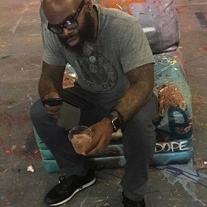 Meet your Posher, Eric